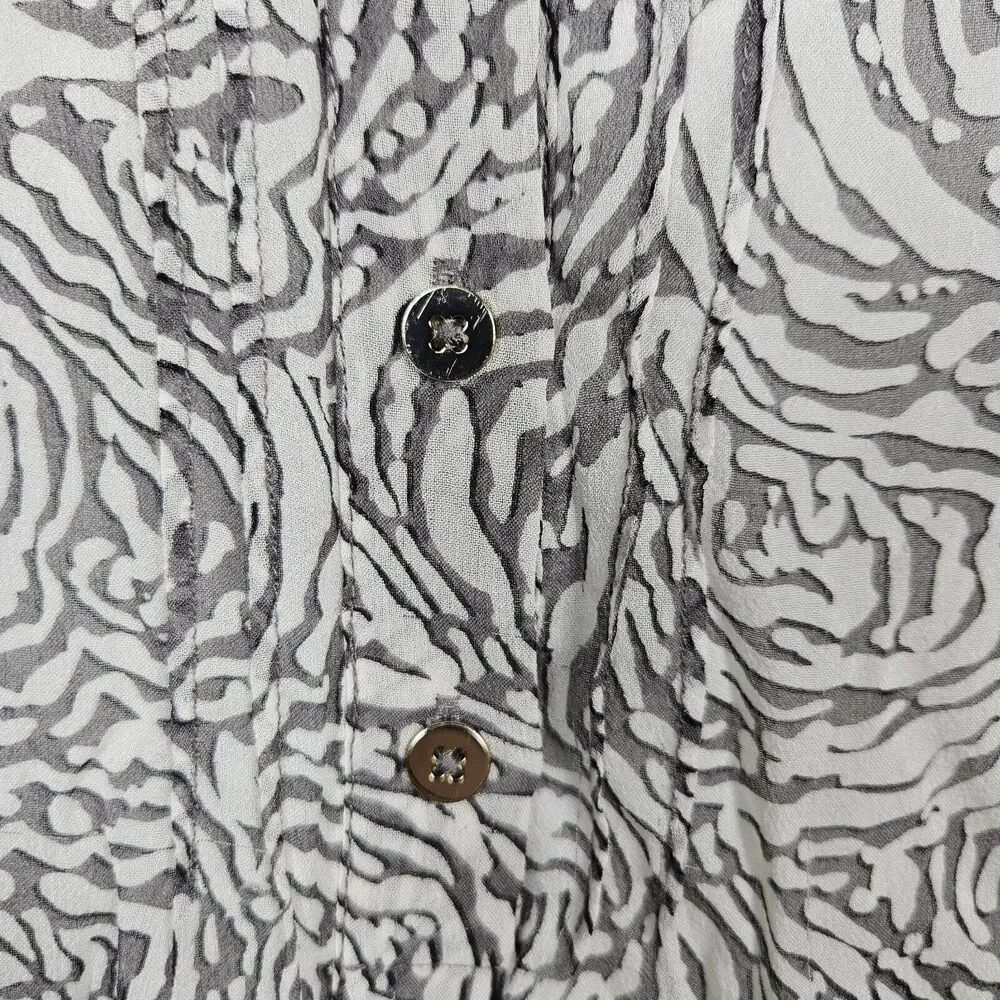 Diane Von Furstenberg Syrah Silk Blouse Size 4DVF Floral Rose Print Lined V-Neck - Picture 4 of 12